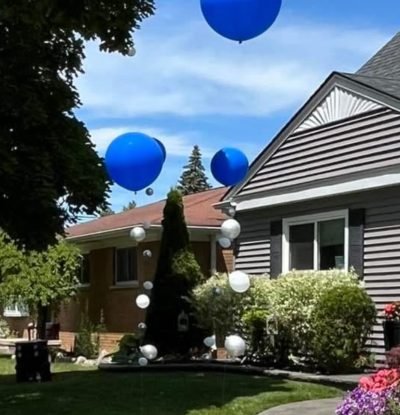 Floating_balloon_Lines